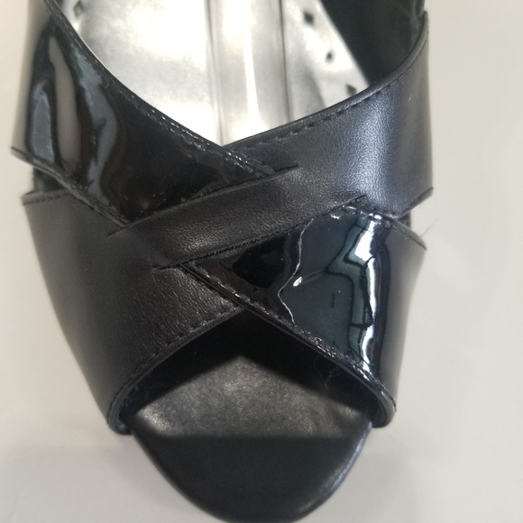 BCBGirls strappy back shoes. Size 9.5 - Picture 2 of 5